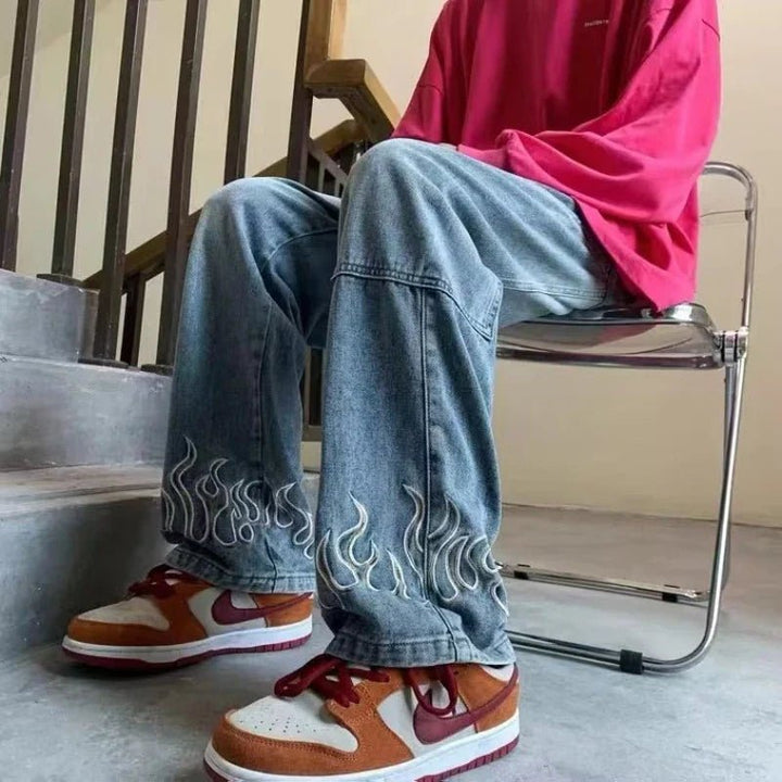 Salvatore | Jeans con Ricamo Fiamma da Uomo - Tono Giusto